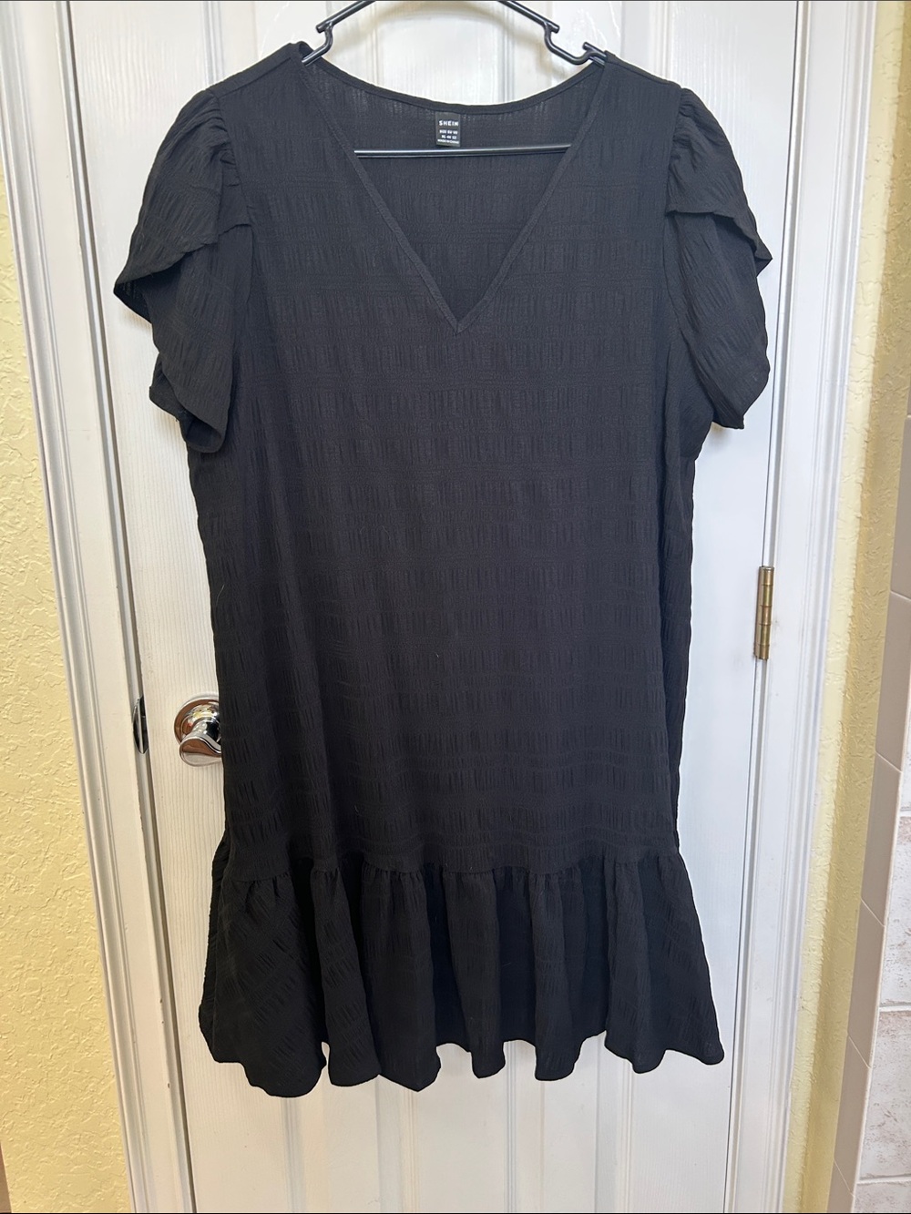 SHEIN Black V-Neck Puff Sleeve Ruffle-Hem Midi Dress